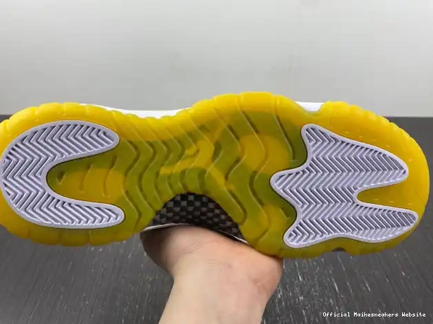 Official Maikesneakers AH7860-107 11 WMNS Low Air Snakeskin Yellow Jordan 0402